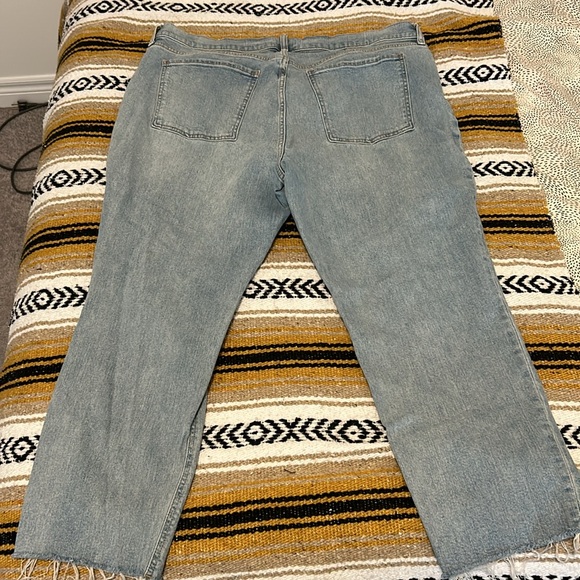 Old Navy Boyfriend Jeans - Picture 5 of 5